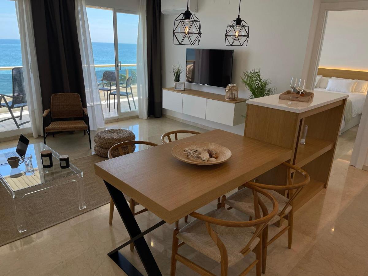 Mediterraneo シッチェス エクステリア 写真